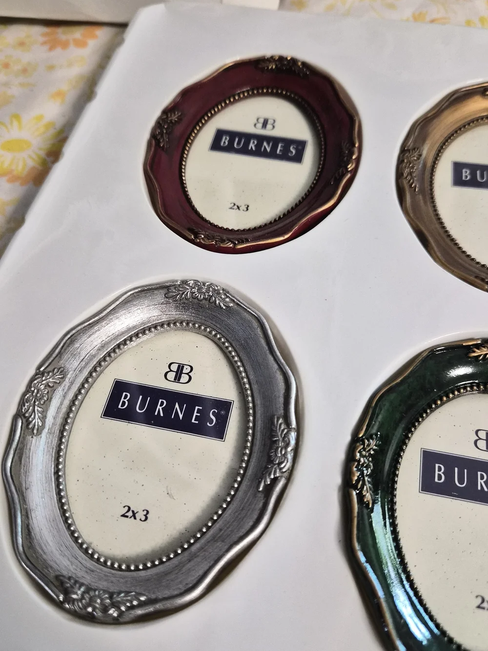 2x3 Oval Metal Photo Frame Set - Mixed Metallic Colors